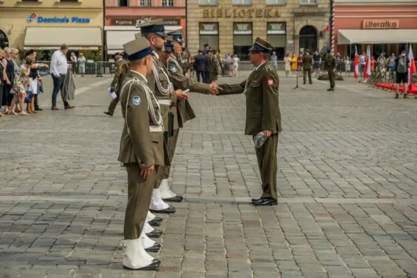 Święto Policji w powiecie gorlickim – awanse i odznaczenia dla funkcjonariuszy