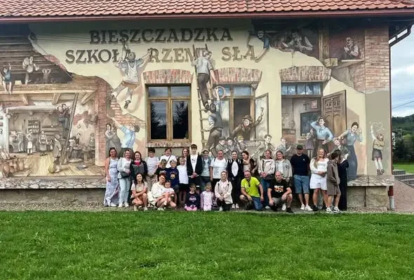 Warsztaty rzemiosła w Uhercach Mineralnych: garncarstwo, kaligrafia i proziaki