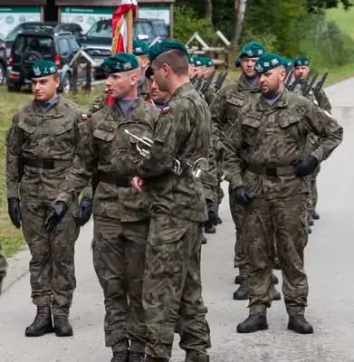 82. rocznica śmierci lotników Halifaxa w Banicy – uroczystości w Krzywej