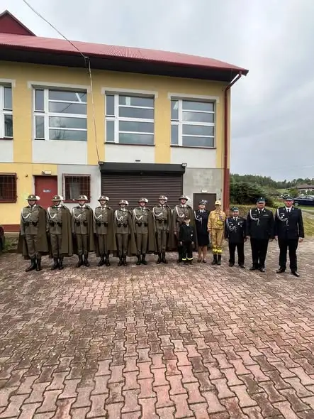 87. rocznica pacyfikacji wsi Rozdziele. Delegacja OSP Lipinki oddała hołd ofiarom