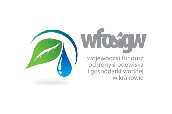 Gmina Uście Gorlickie modernizuje oświetlenie stadionu dzięki dotacji z WFOŚiGW