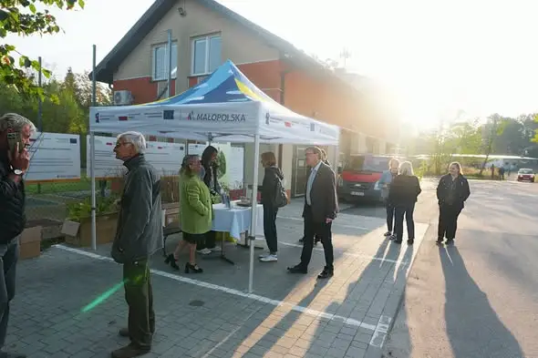 Sękowa: prawie 200 sadzonek trafiło do mieszkańców podczas zielonej akcji