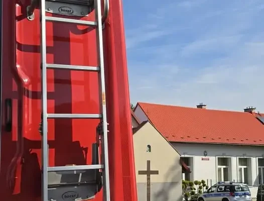 Fałszywy alarm bombowy w Grudnej Kępskiej. Służby sprawdziły obiekt